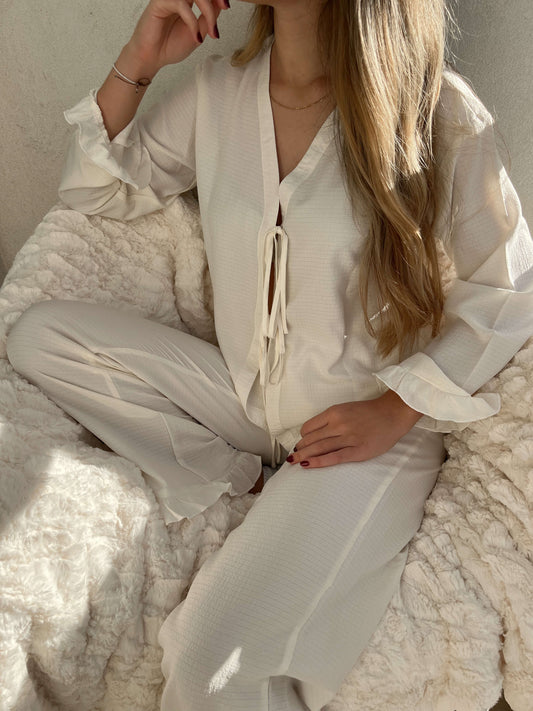 Delicate Pajamas with Bows