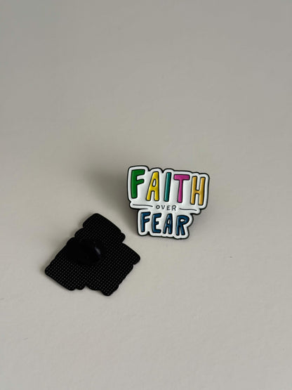 Pins Zenya