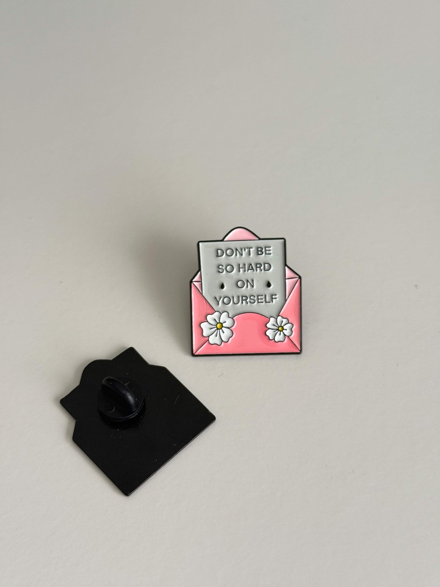 Pins Zenya